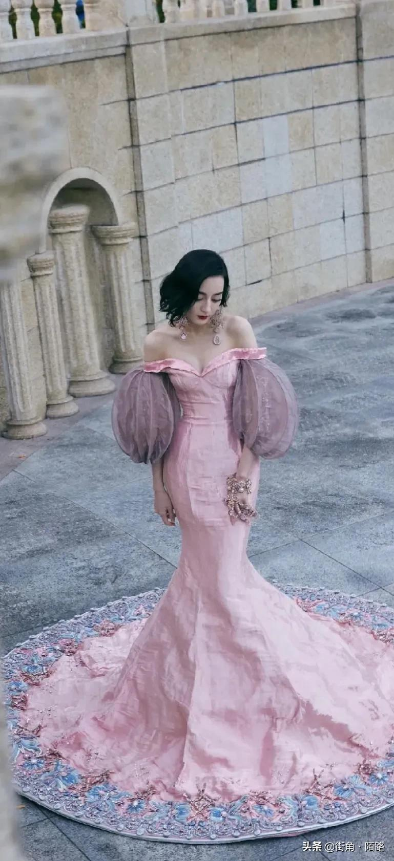 《迪丽热巴》壁纸