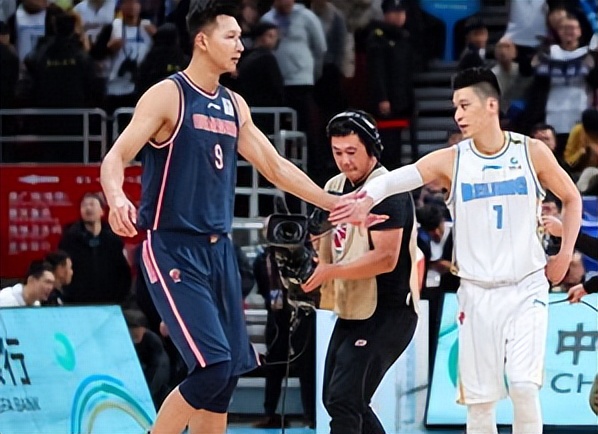 林书豪在nba什么水平(在NBA效力期间，林书豪的表现却比阿联更出色，这是什么原因？)