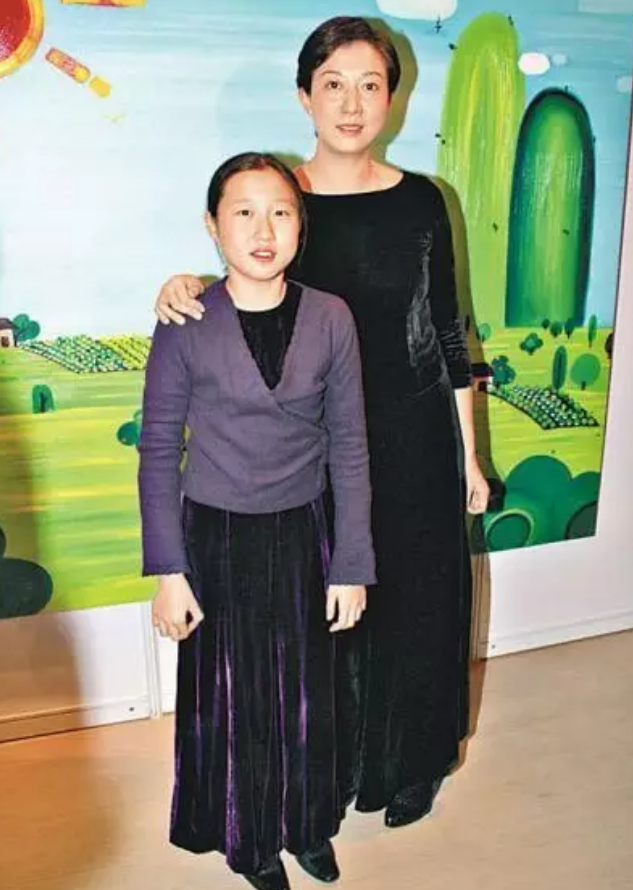 吴绮莉个人资料 林凤娇和吴绮莉谁漂亮-经验帮