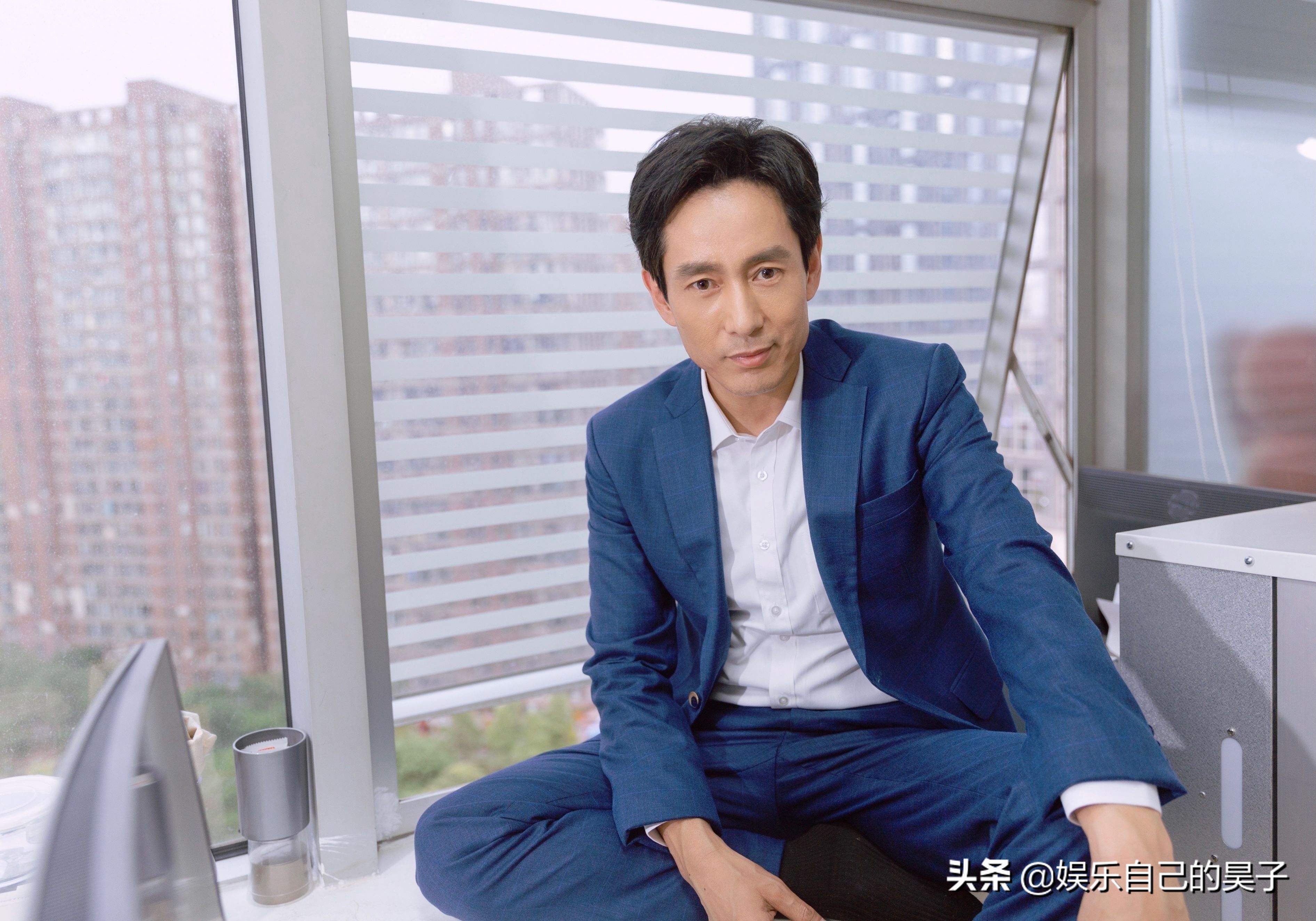 王凯,谭松韵主演的电视剧《向风而行》即将开播,你最期待谁呢