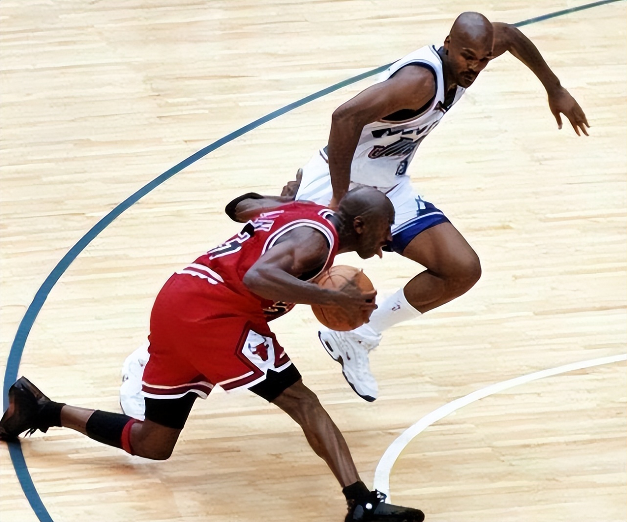 nba为什么禁穿69号（NBA5大未解之谜，不能穿69号球衣 乔丹98年绝杀推人？）