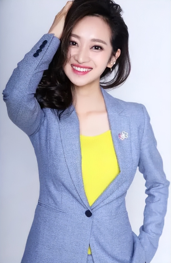 周蕾周蕾与马未都2011年,周蕾加盟广西电视台,先后主持过《爱的就是你