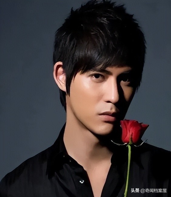 大S最刻骨铭心的一段恋爱，极像梁朝伟，网友：永远的花泽类