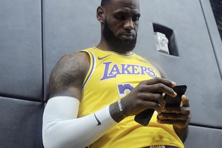 nba夏季市场有哪些人（NBA今夏40大球星或成自由人！5大超巨浮现，哈登威少都能主动走人）