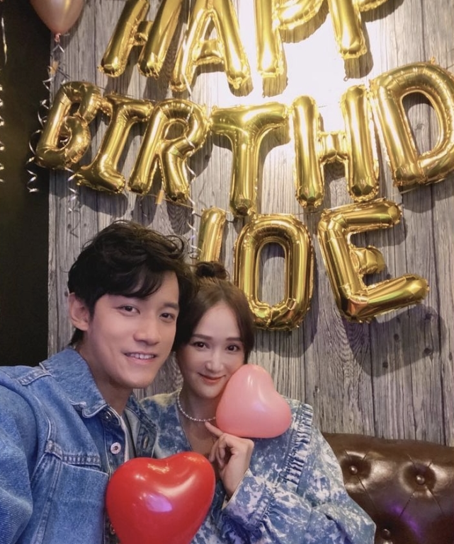 Alan下厨为老婆做美食，陈乔恩晒照高调秀恩爱，婚后被宠成公主