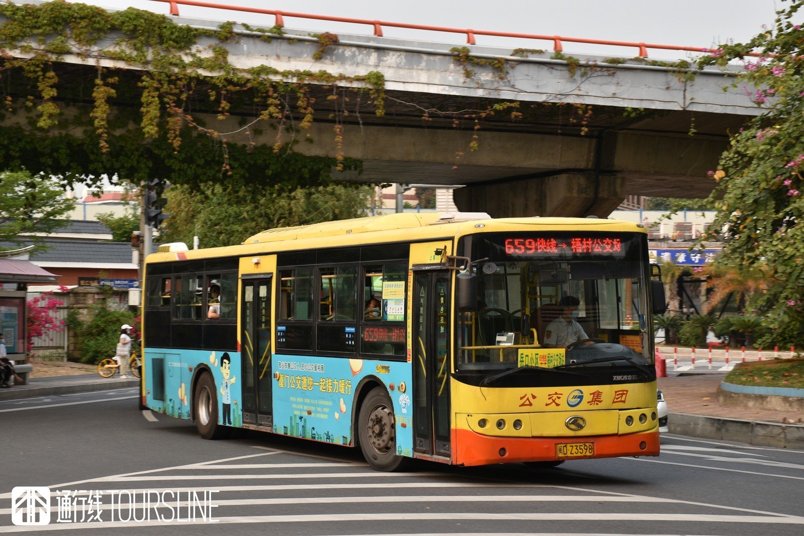 历经数十次循环，绝版照片带你了解这辆45路专线公交车的“开端”