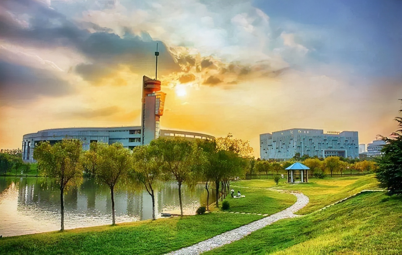 2022年安徽省大学排名最新出炉：中科大继续领跑，全国第八