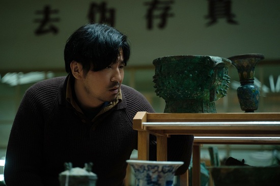 出道15年，爆红后绯闻不断，为何翟煦飞对他依旧不离不弃？