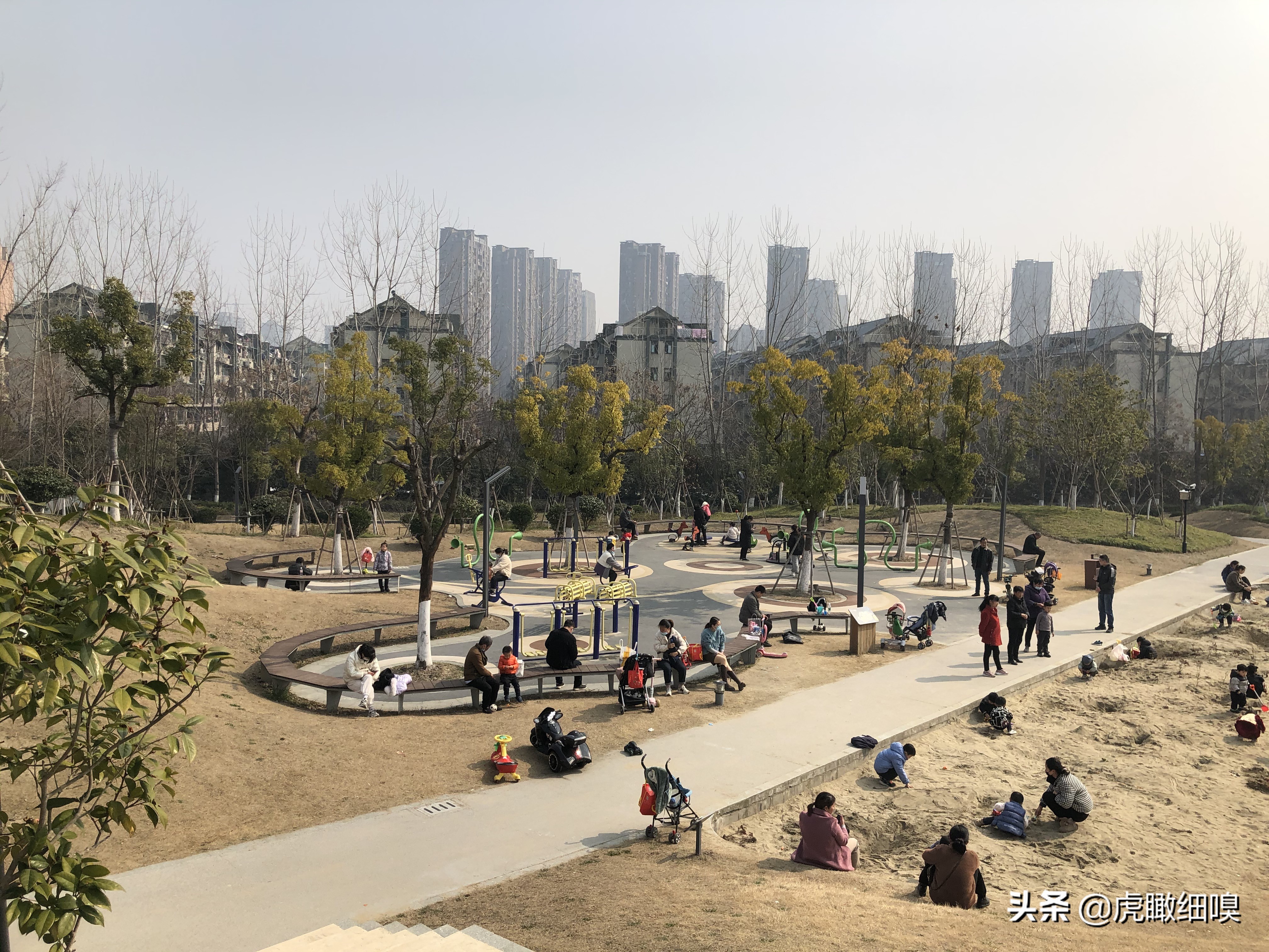 下沙篮球馆(下沙钱塘生态公园：能挖沙，打篮球，踢足球，适合休闲的公园)