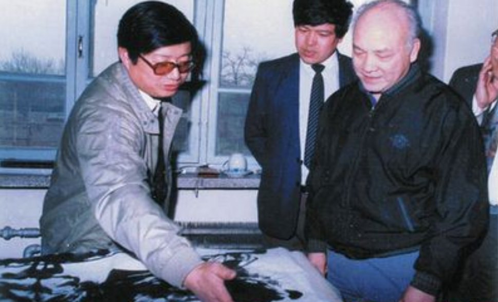 1996年，民革中央主席在家中遇害，凶手竟是一名武警战士，他是谁