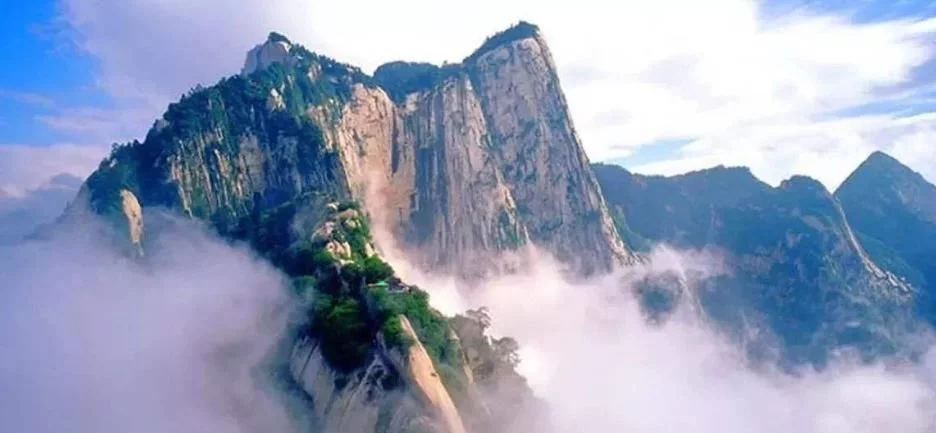 中国著名的四大名山，爬过两座算合格，要是全部去过就算厉害了