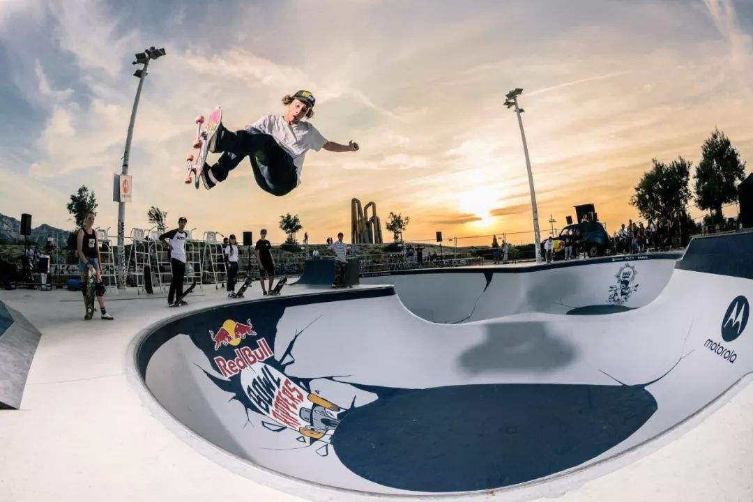 世界杯滑板速降(2022年杭州第19届亚运会比赛项目介绍之滑板)