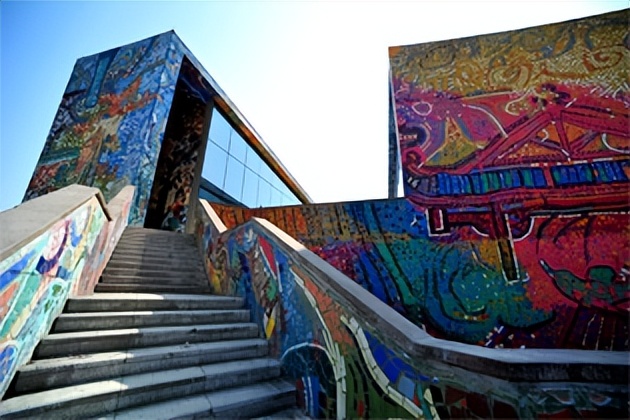 单纯从文化成绩最低要求来看,2022年四川美院的高考文