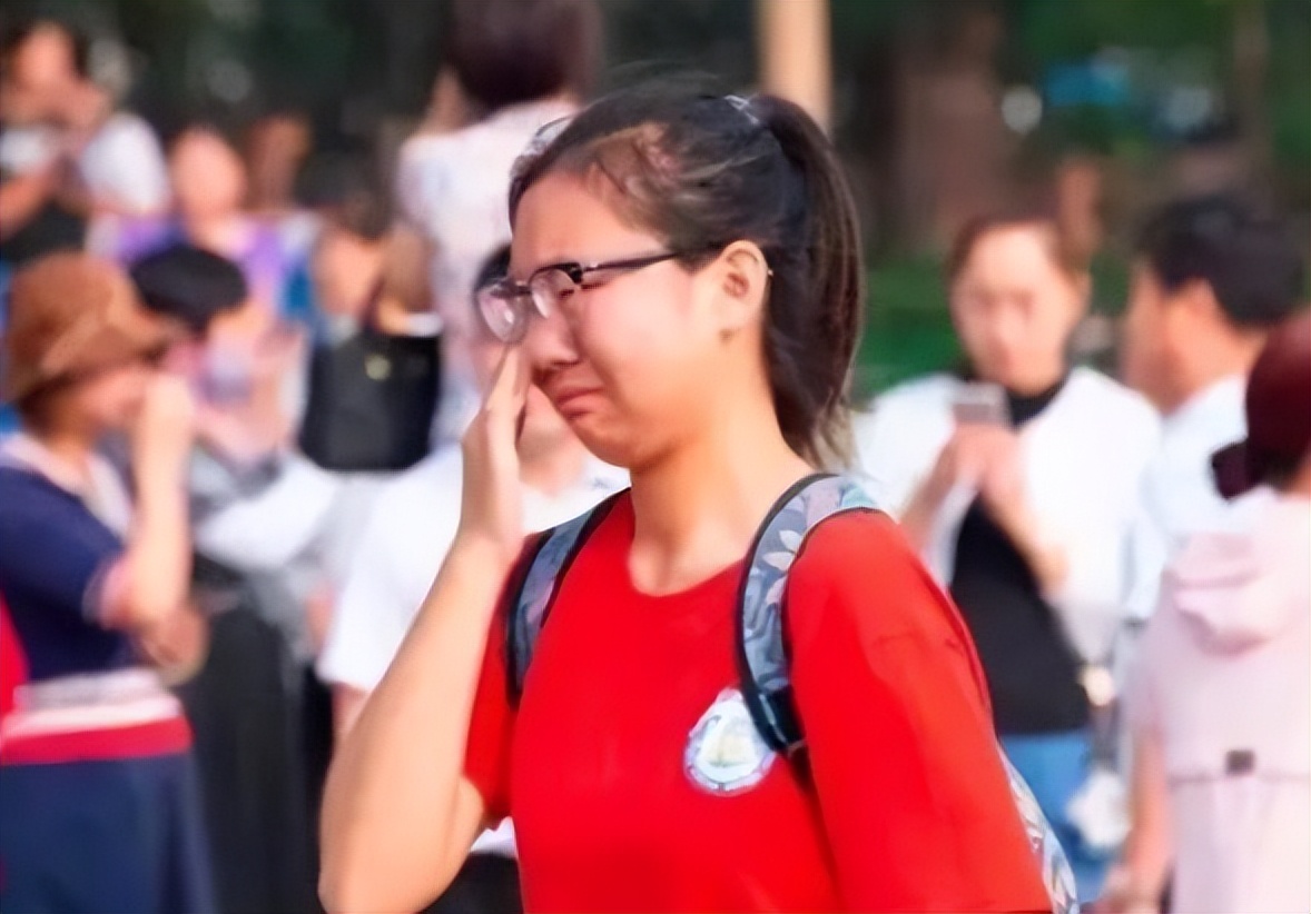 江苏这四所大学考生要小心，毕业证没有含金量，就业时不被认可