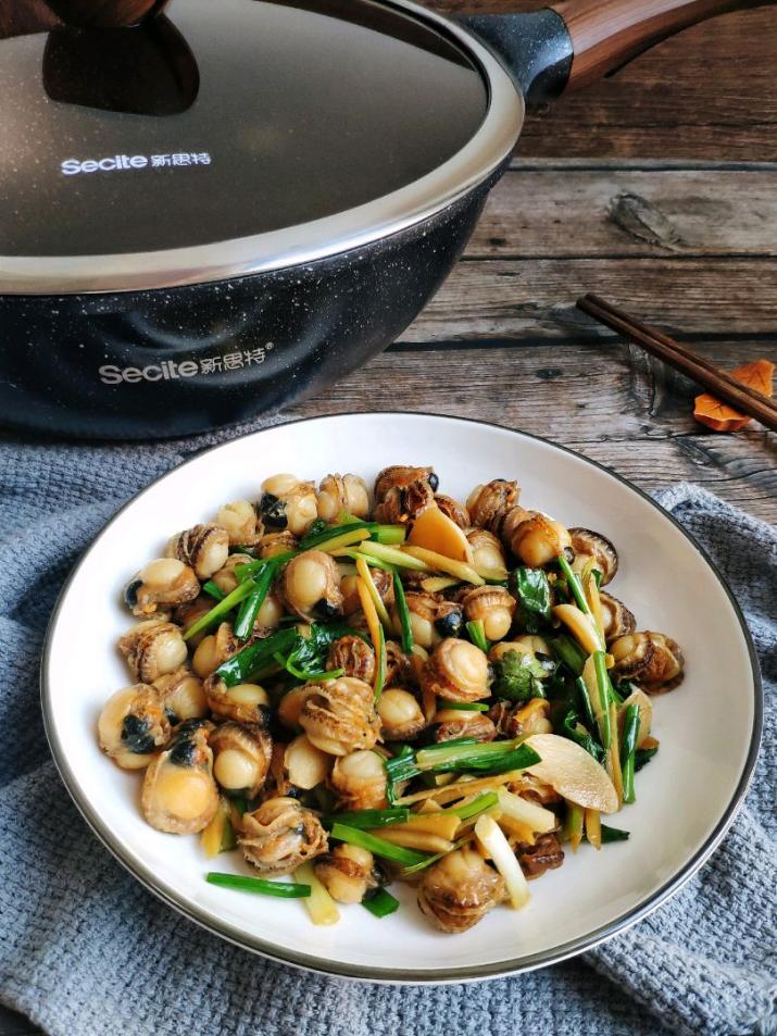 一学就上手的姜葱炒毛蛤蜊,小白也能1秒变大厨,简单又好吃