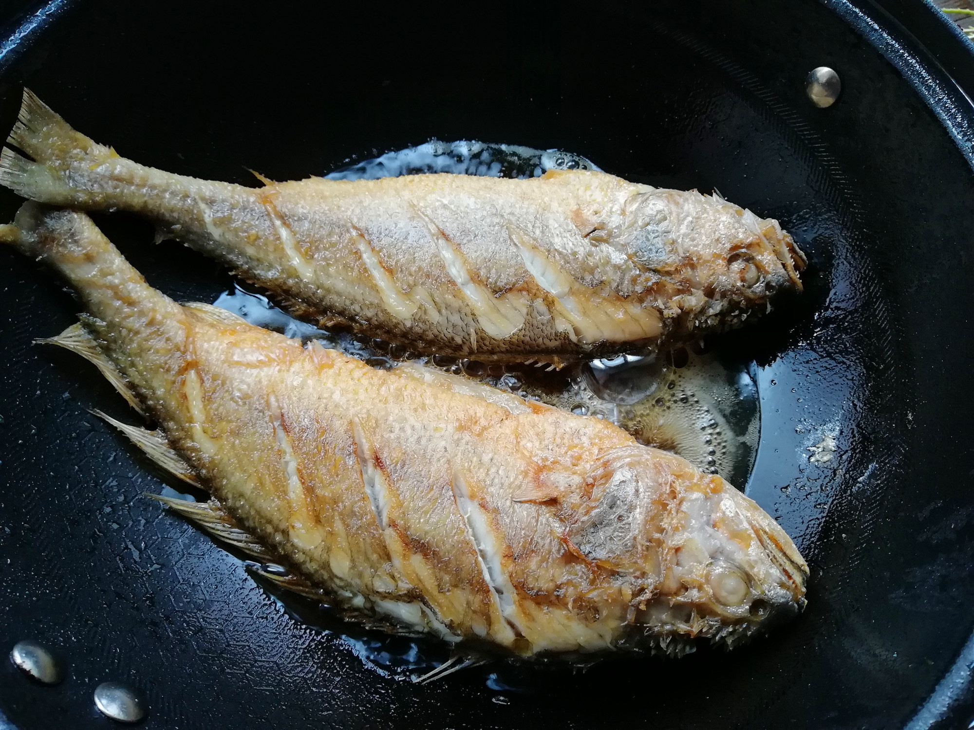 圖片[4]-【西紅柿燉黃魚】做法步驟圖 色澤誘人且香味撲鼻-起舞食譜網