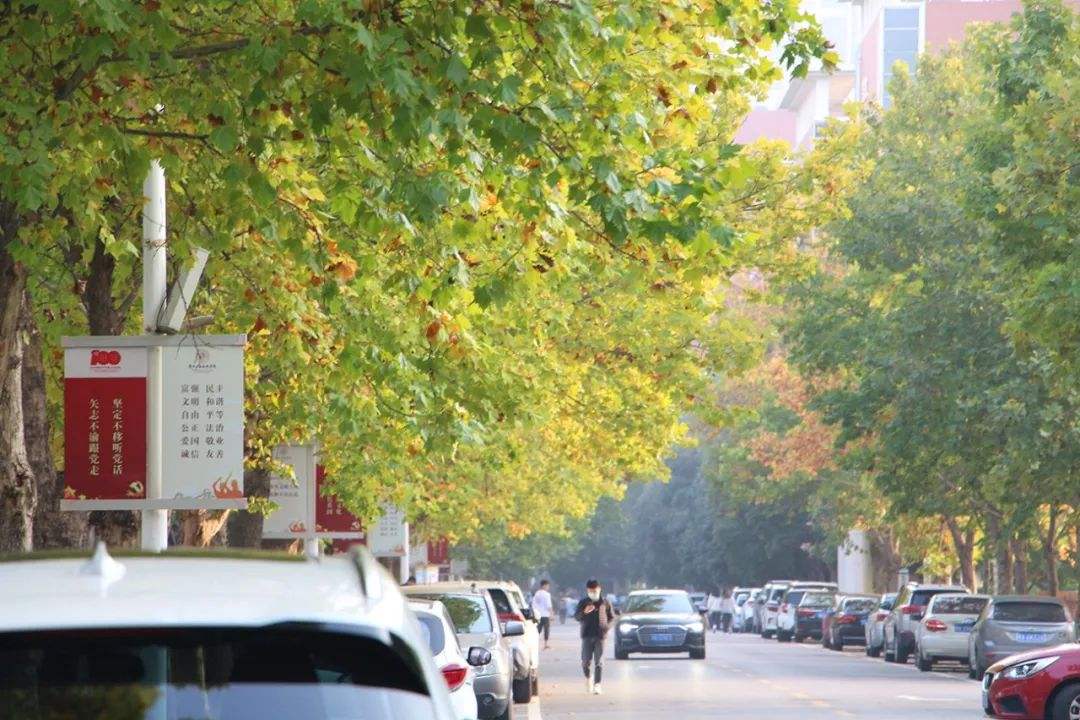 郑州师范学院、郑州工程技术学院：共用一个校门和校园，该选谁？