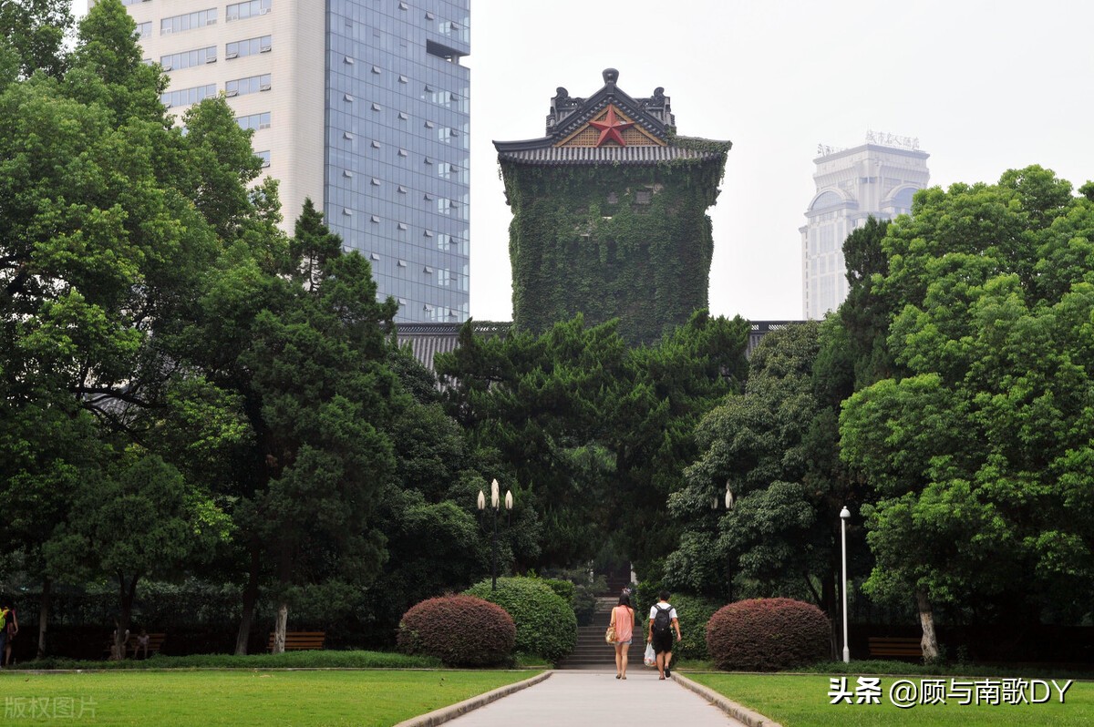 南京大学突破芯片技术！达到全球顶尖水平，国产芯性能大幅提升