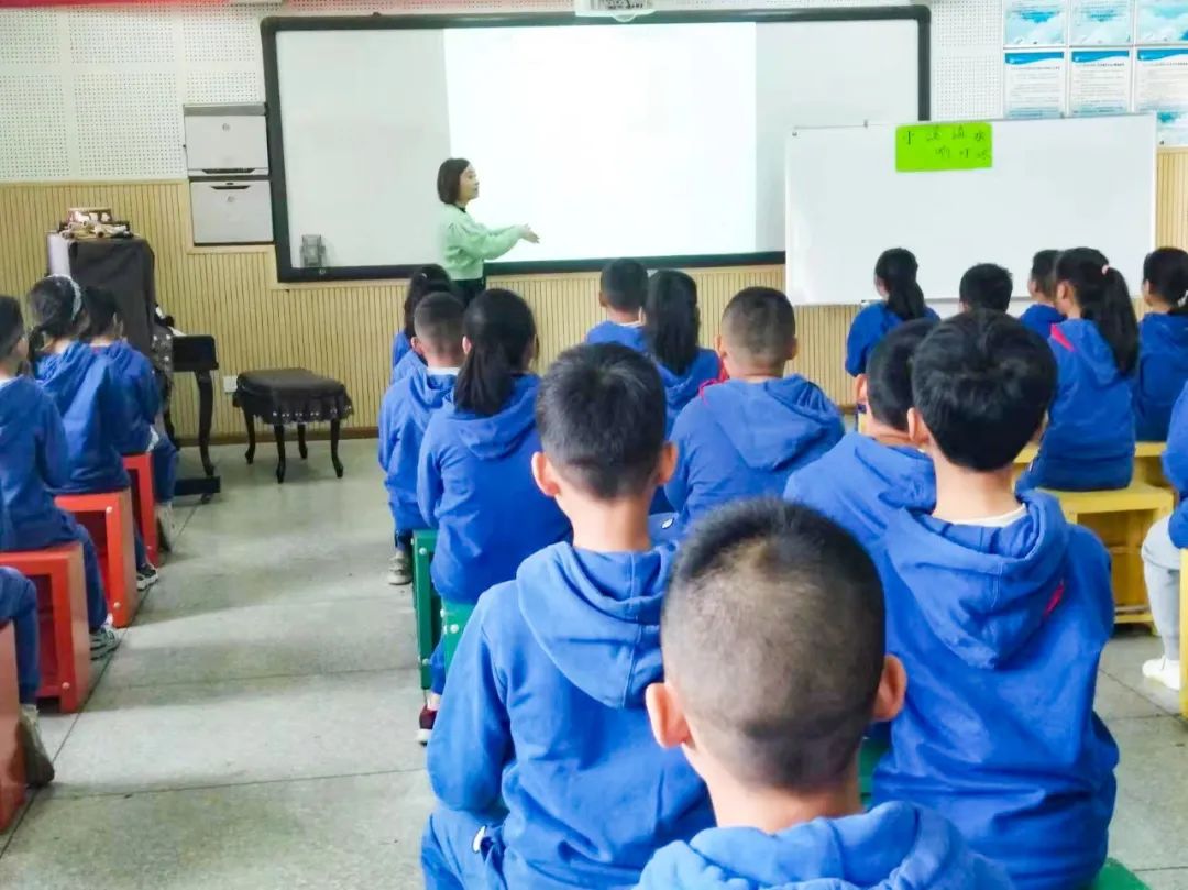 成都市双流区九江小学继续开展高质量课堂建设专项行动