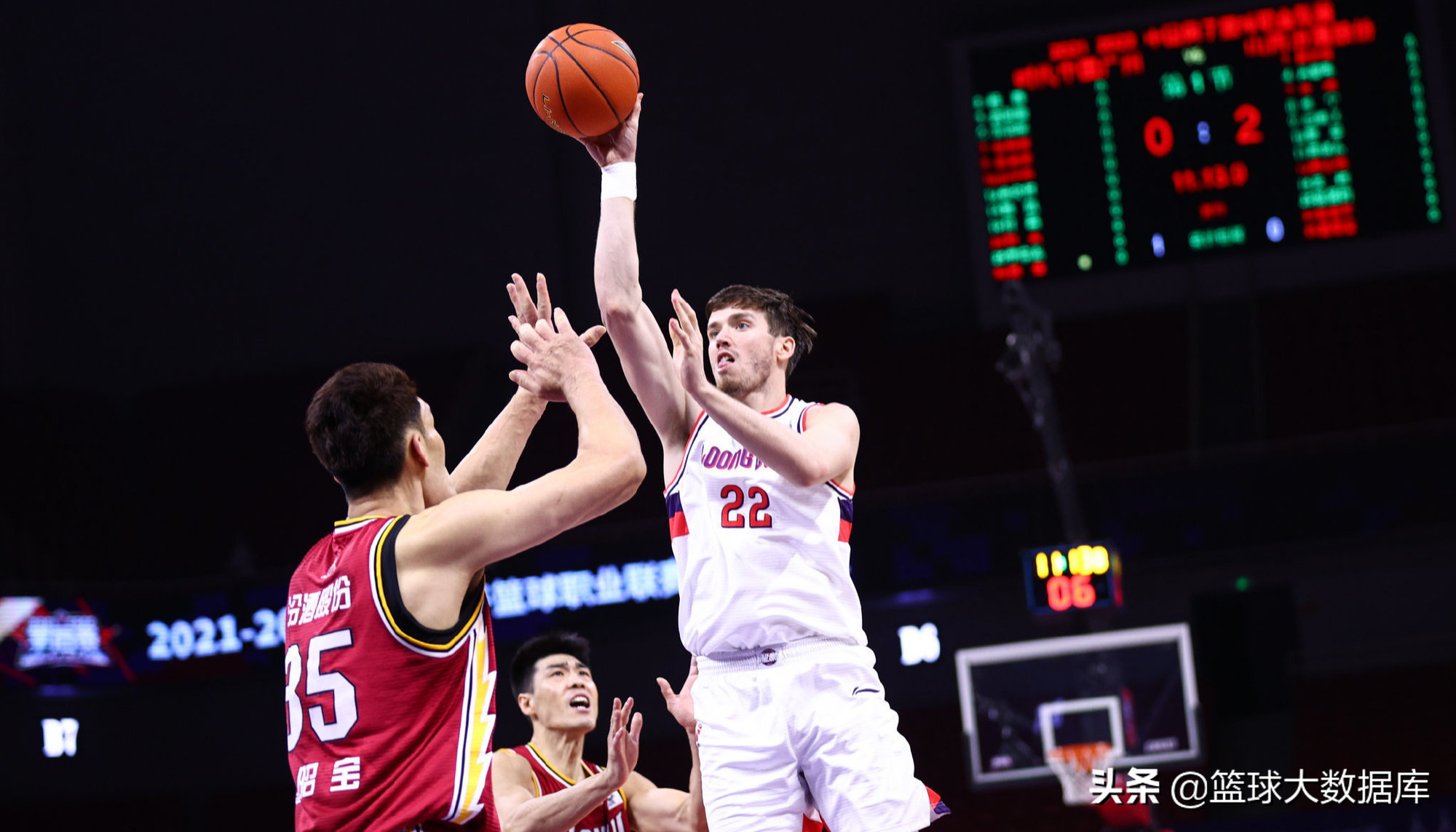 有哪些cba重返nba的球员(重返CBA！NBA首轮秀加盟广州男篮，帮助郭士强冲击八强)