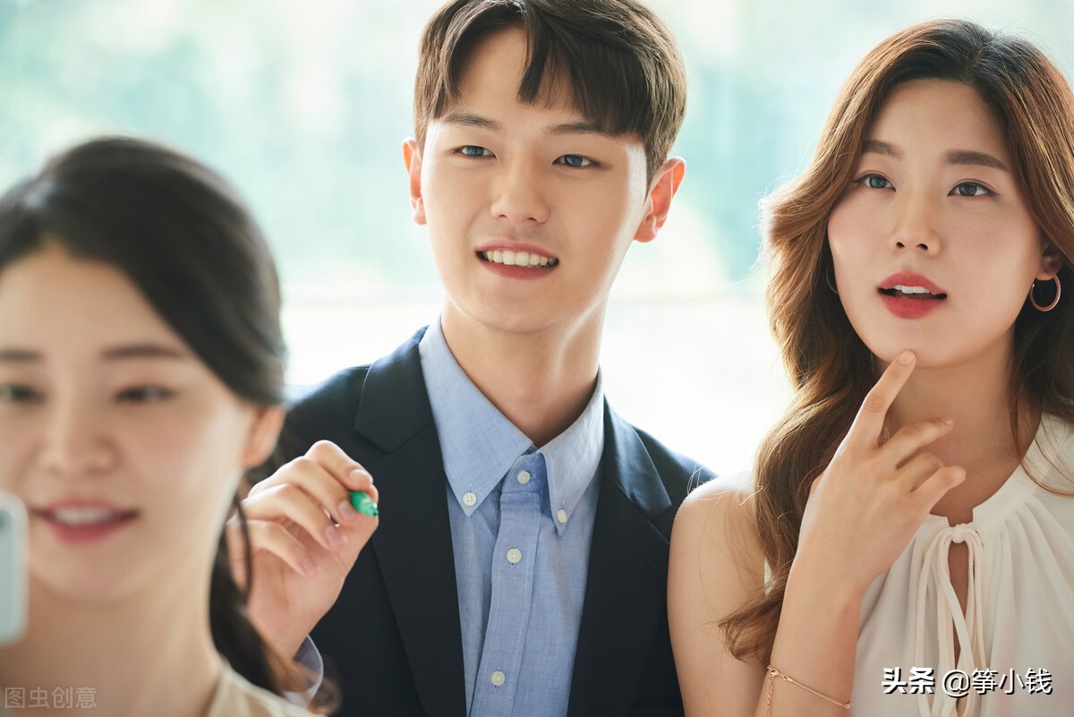职场赞美艺术：如何恰如其分夸奖领导