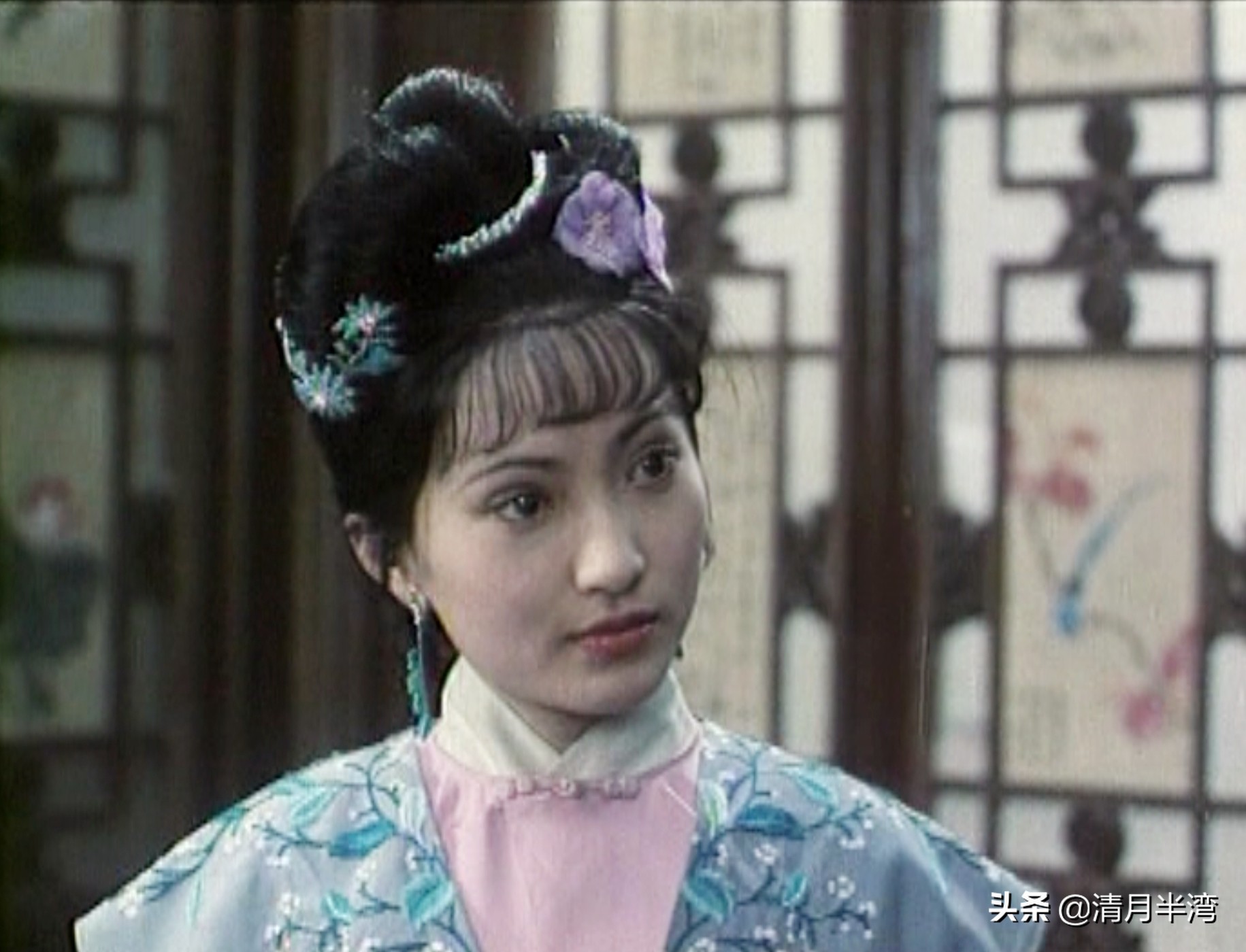 北影版《红楼梦》40位美人集锦，耐看不撞脸，打酱油的都惊鸿一瞥