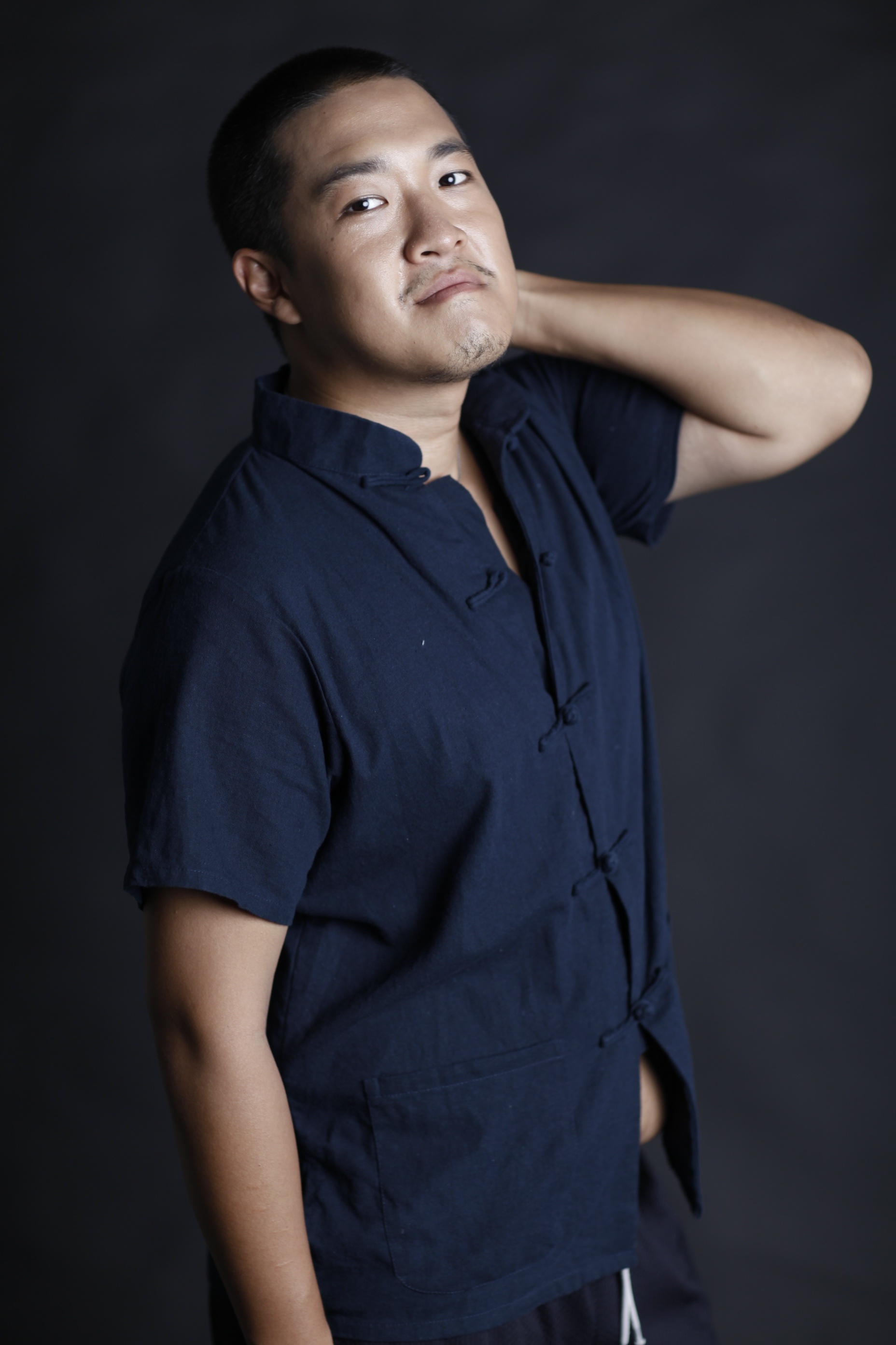 张丰毅,对继女视如己出,却对亲生儿子不闻不问,如今悔恨不已