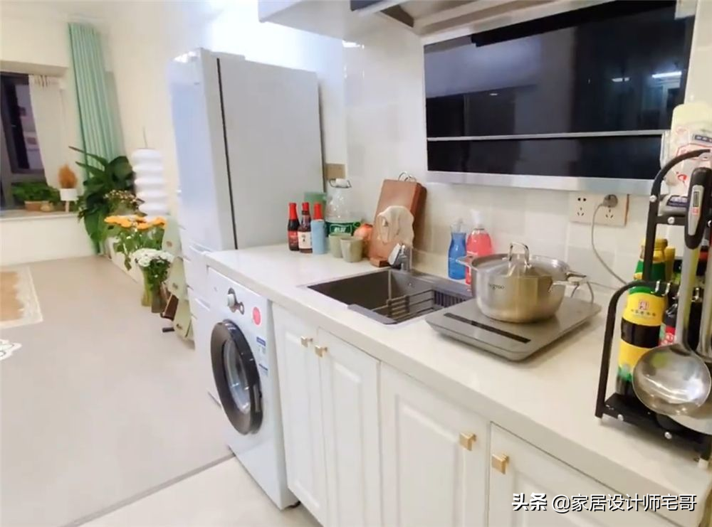 姑娘在上海买28㎡小家，利用2.9米层高做夹层，一个人住太爽了