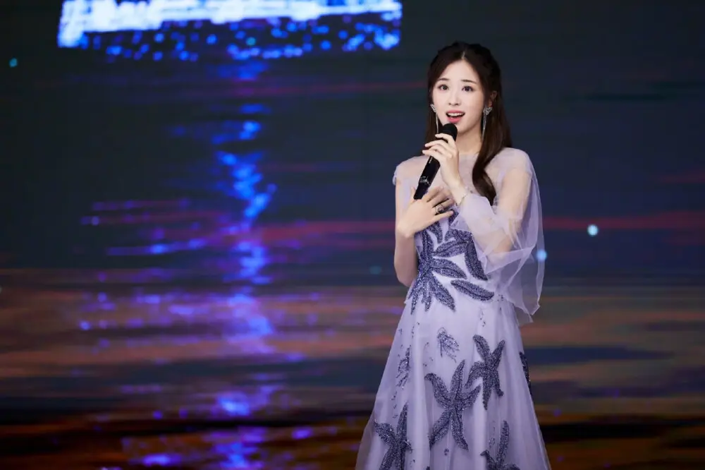 内娱选秀段位榜，李宇春稳居C位，有人成为“六边形塌房战士”