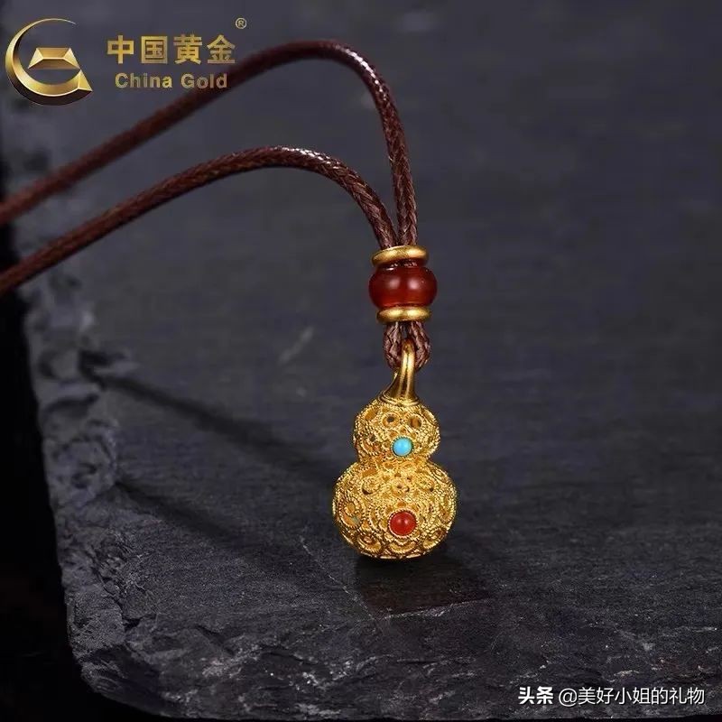 母亲节礼物系列I 细数我私藏的宝藏首饰，千元不到让妈妈闪耀起来