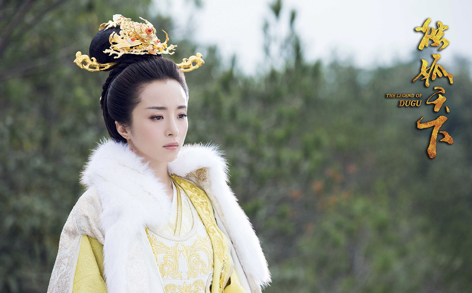 唐人给了她好几部大剧的女一号,但她每次都被配角抢锋头,在《独孤天下