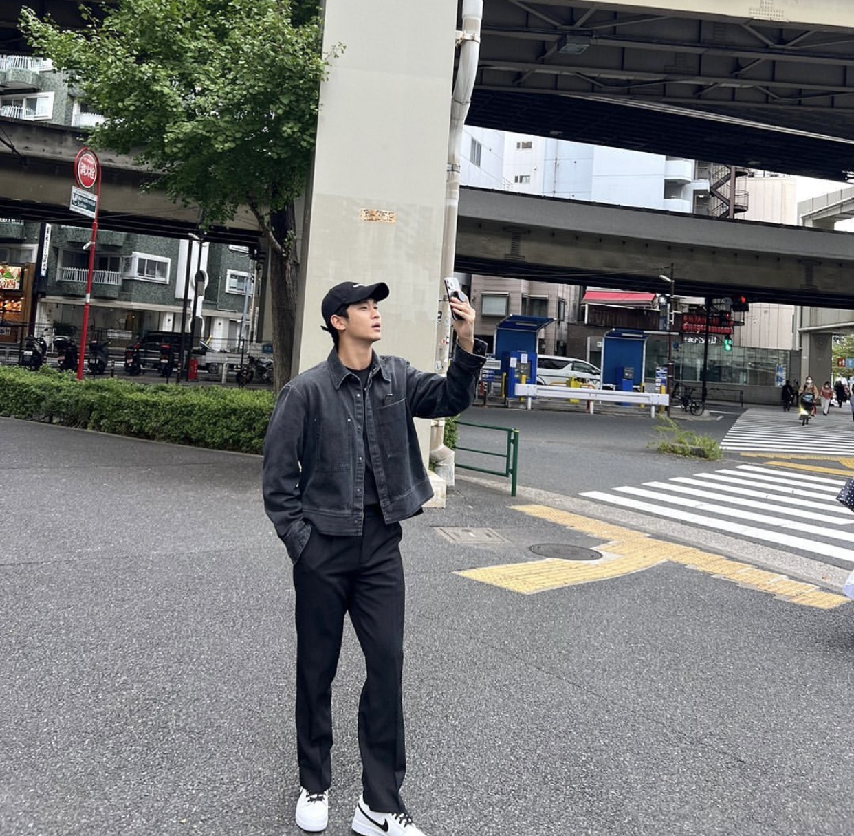 看了50个韩国男星的穿搭，选了金秀贤，男人还是得穿出气质
