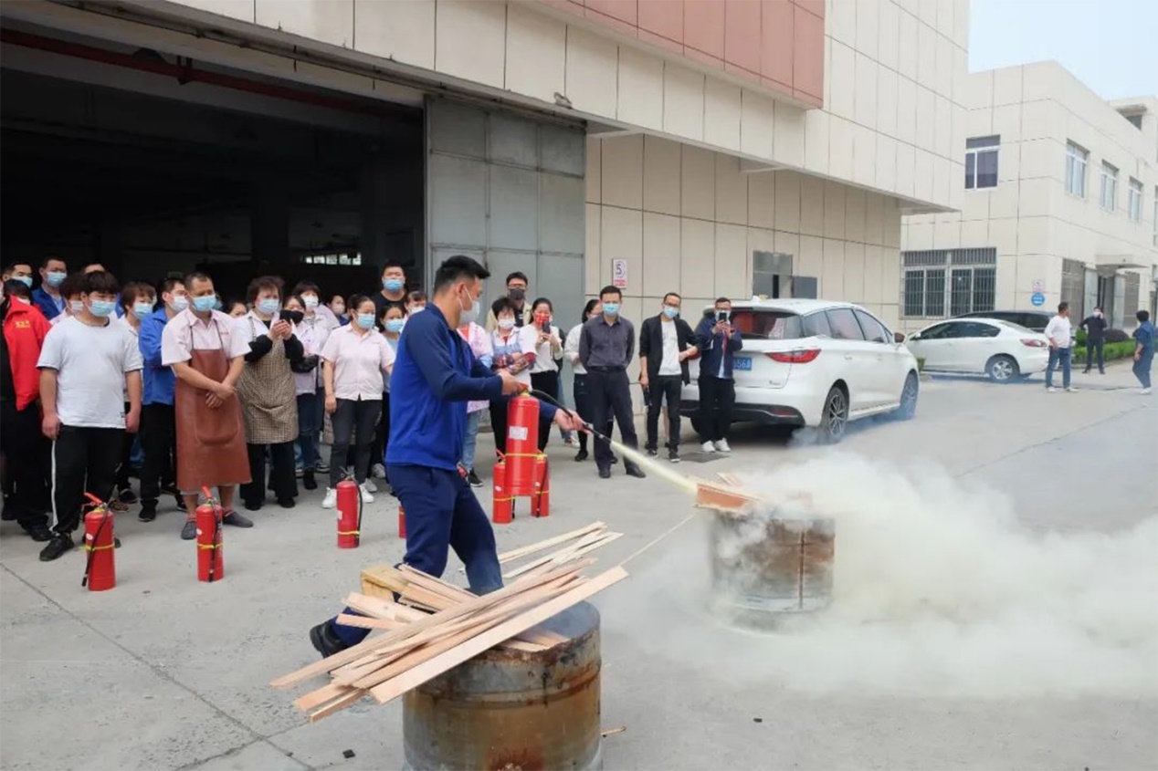 大云镇安监办在福气多举办企业安全生产培训