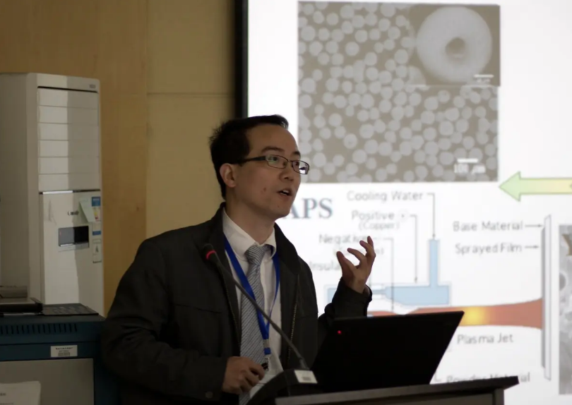 深圳大学一老师入职7年，月薪只有3000，因没钱交网费向校方求助