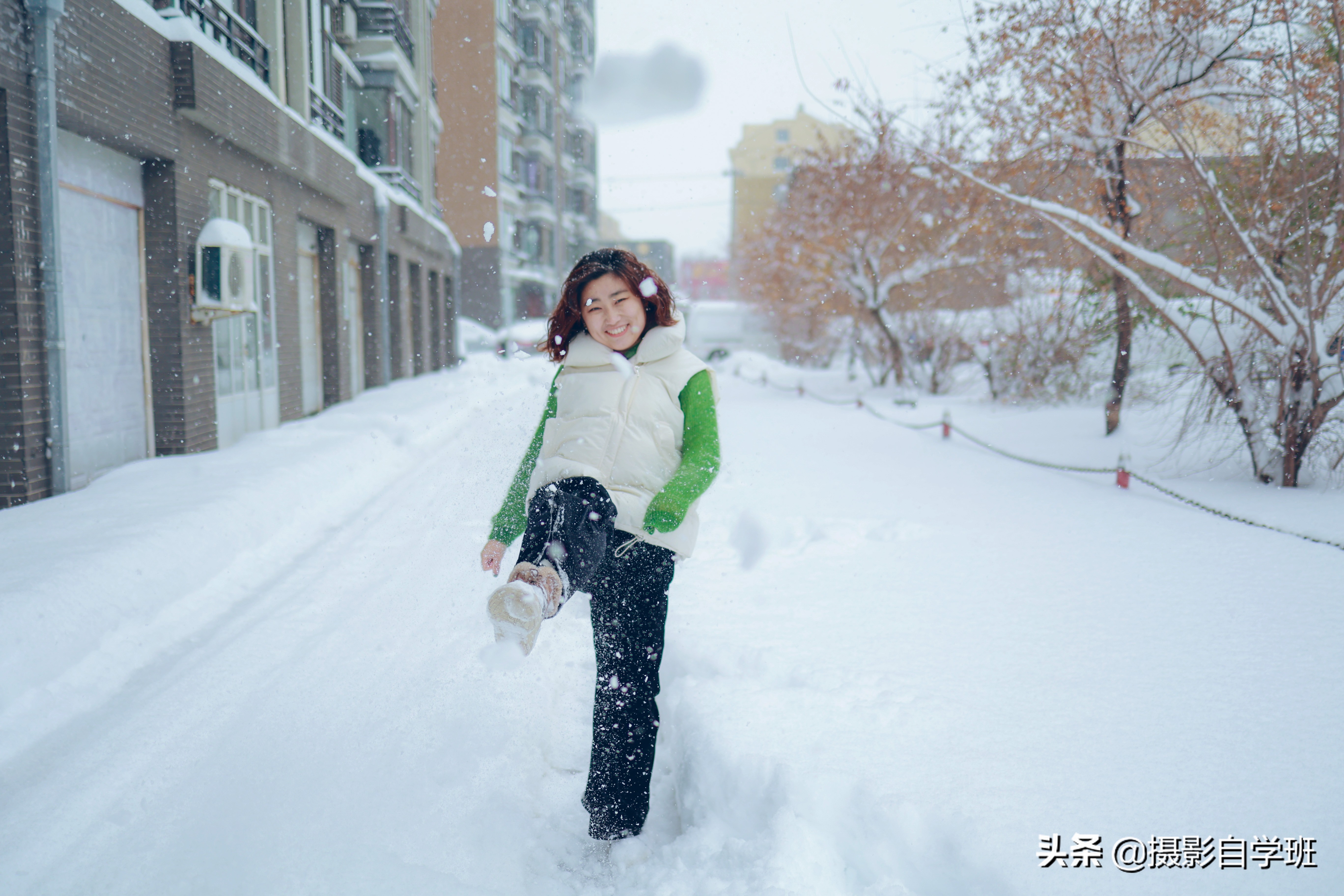 拍雪景摆什么姿势图片