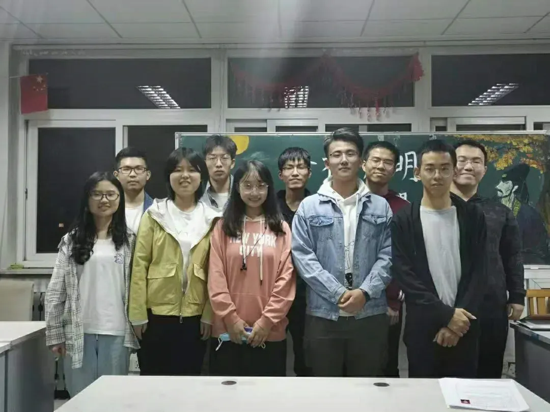 破格提拔，执行重大军事任务！交大军人学霸退役归来，保研顶尖985！