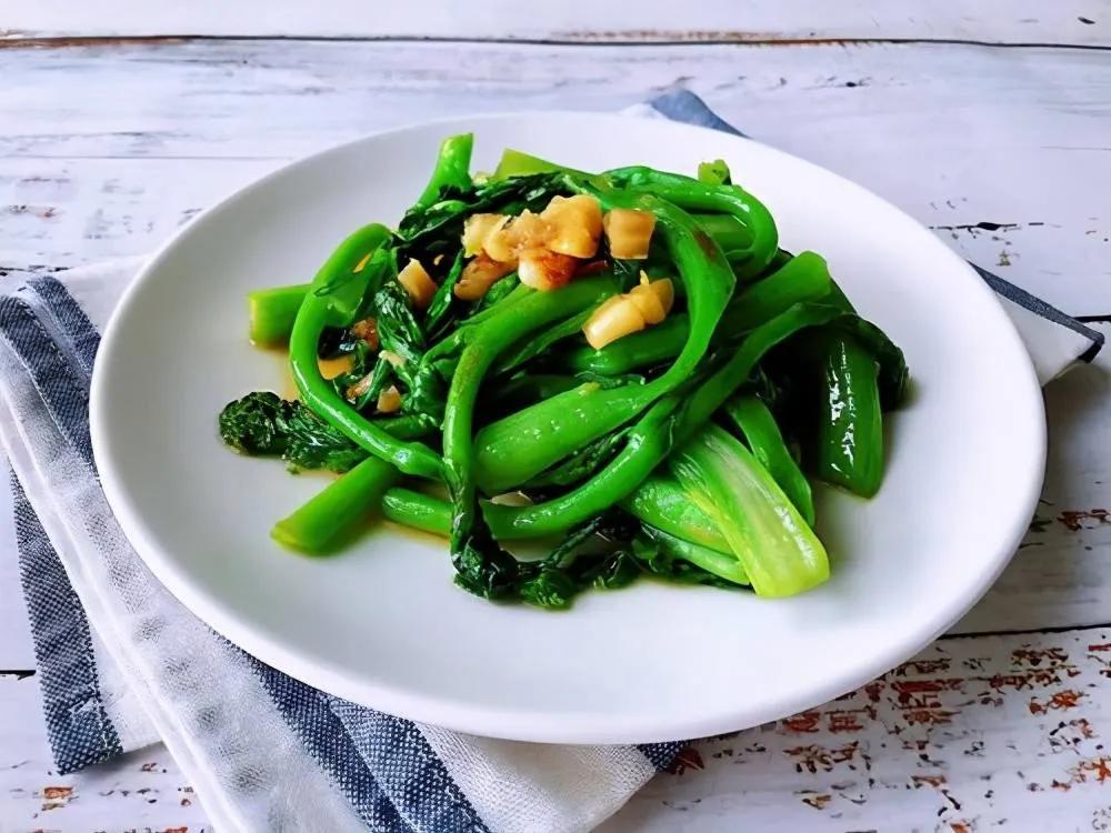 你還在吃隔夜菜嗎？ 這幾種食物千萬不能隔夜吃