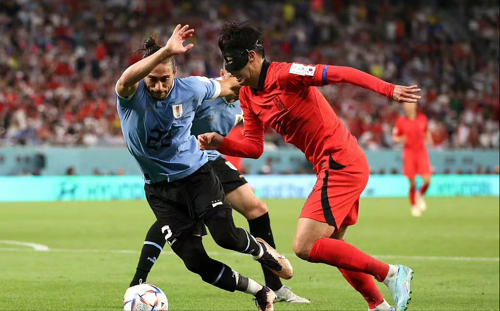 中超世界杯球员韩国人占一半（难怪孙兴慜都带不动，中超球员登录世界杯，韩国队人才凋零太严重）