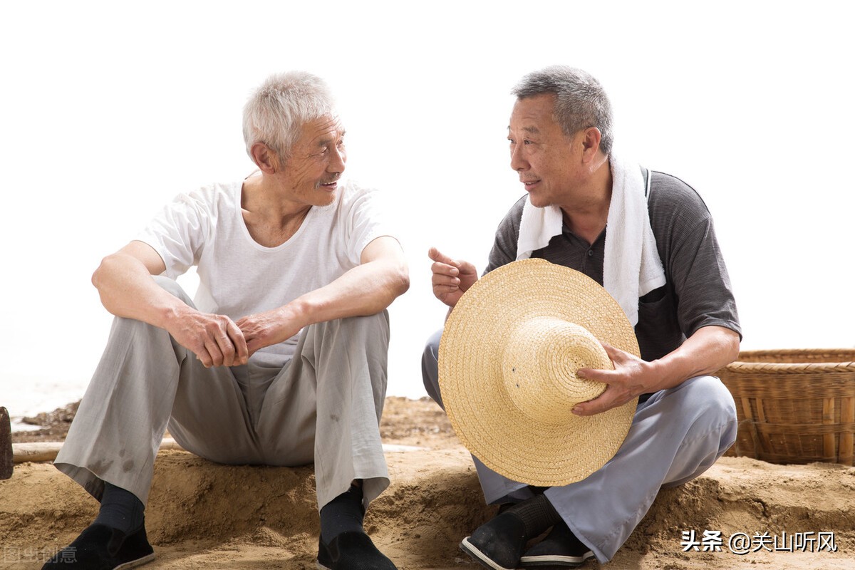 “婆家上门大似天，亲家登门不值钱”，另一句正好相反，哪句对？