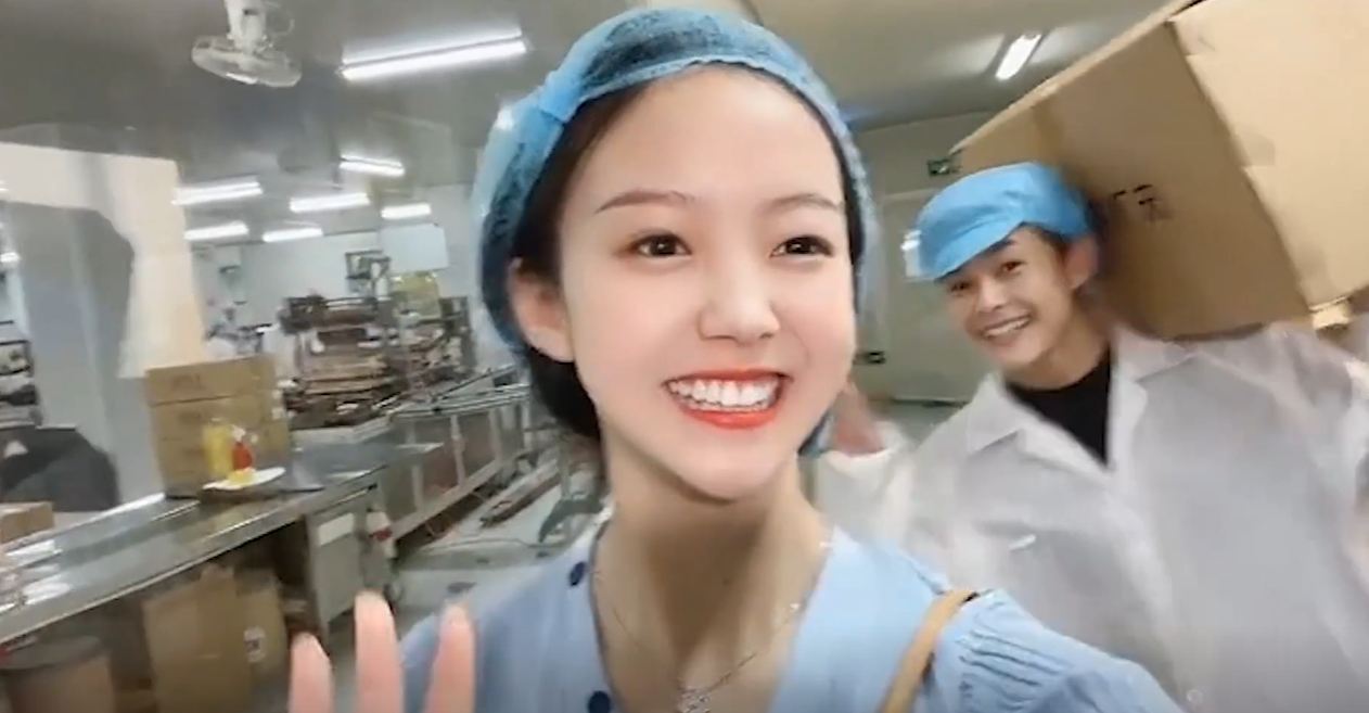 美希：四川23岁女孩大学期间狂赚百万，是团队包装，还是真实故事