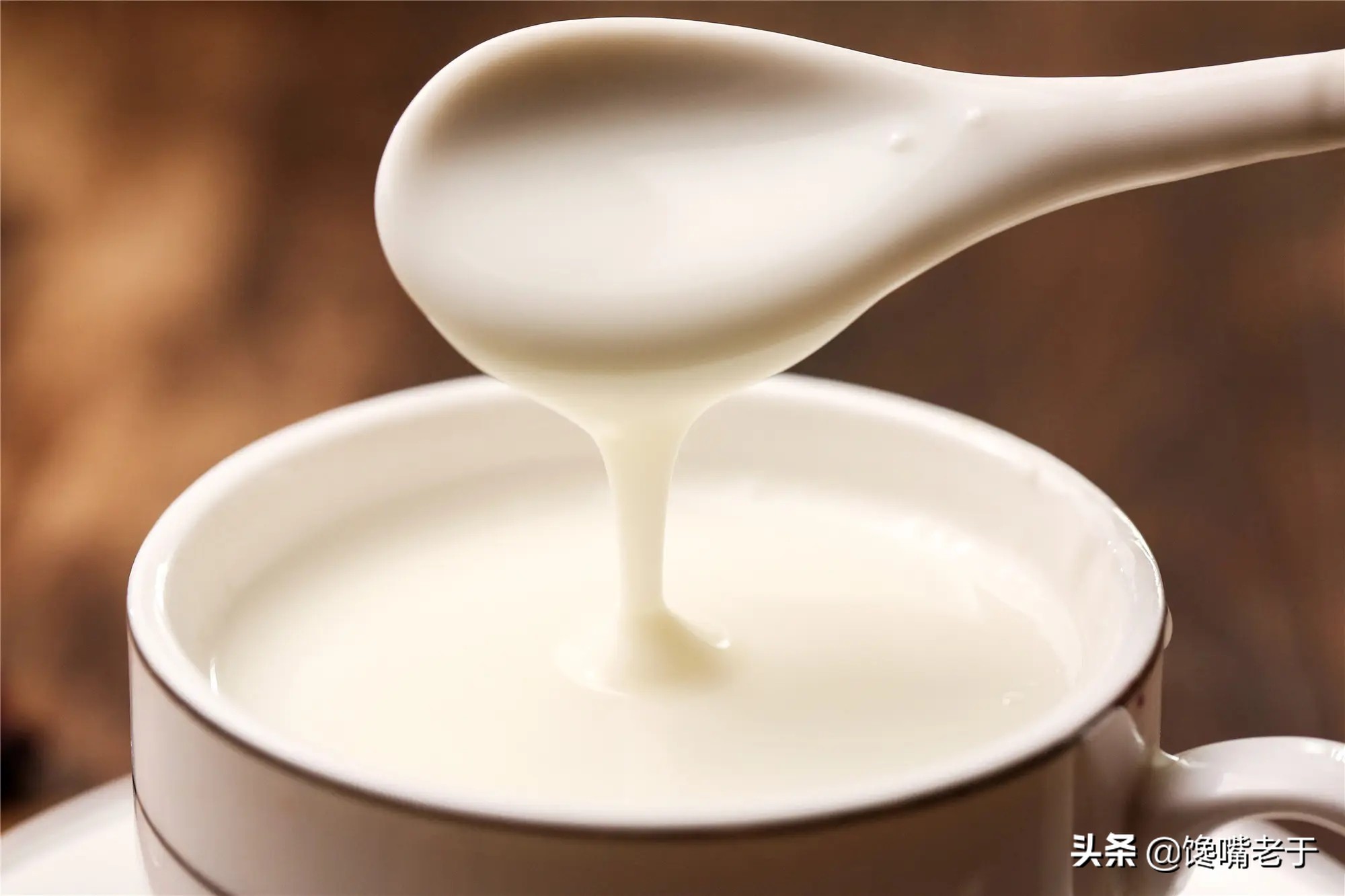 “高钙”食物排行榜！牛奶排倒数第一，虾皮排第二，建议收藏了解
