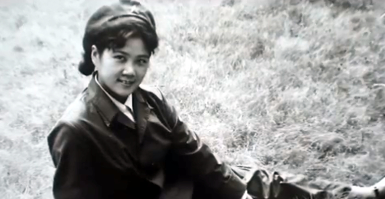 名导胡玫：拍《雍正王朝》成名，再婚找到幸福，丈夫愿做家庭内勤