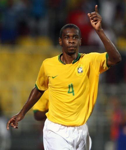 胡安3次德国足协杯冠军次德甲联赛冠军2次德甲联赛杯冠军2次联合会杯