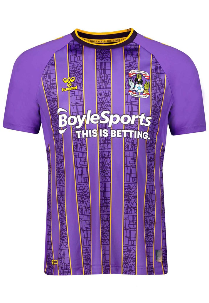 世界上最好的足球队服（本赛季哪支球队的三套球衣设计水平最高？这十大球队走在时尚前沿）