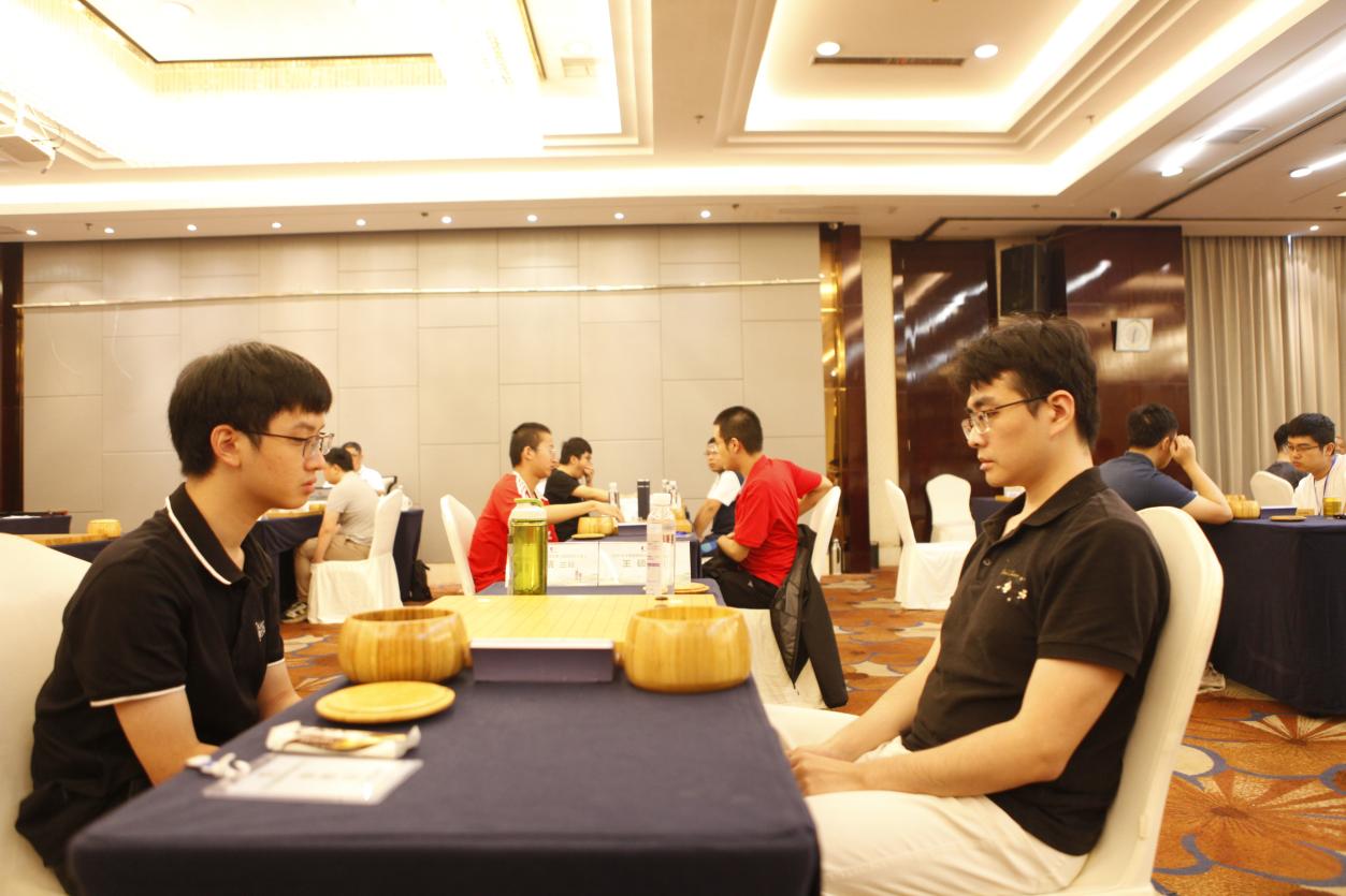 围棋排名2021(围乙联赛六轮战罢，深圳秦汉胡同首次零封对手跃居第一)