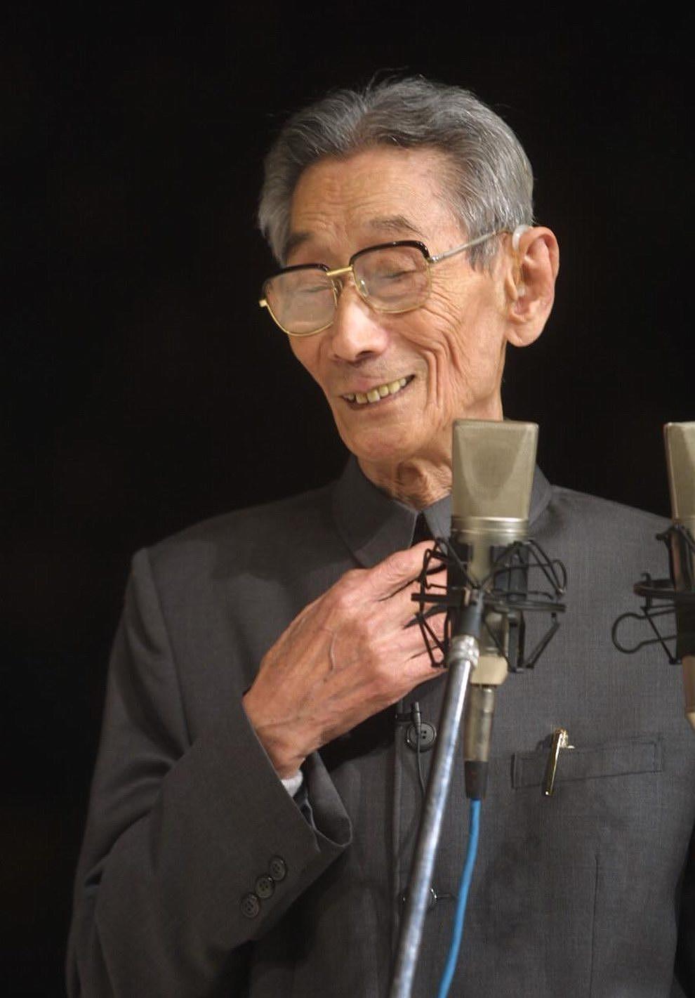 马三立在85年春晚上,为何拒绝跟姜昆握手?多年后少马爷道出实情