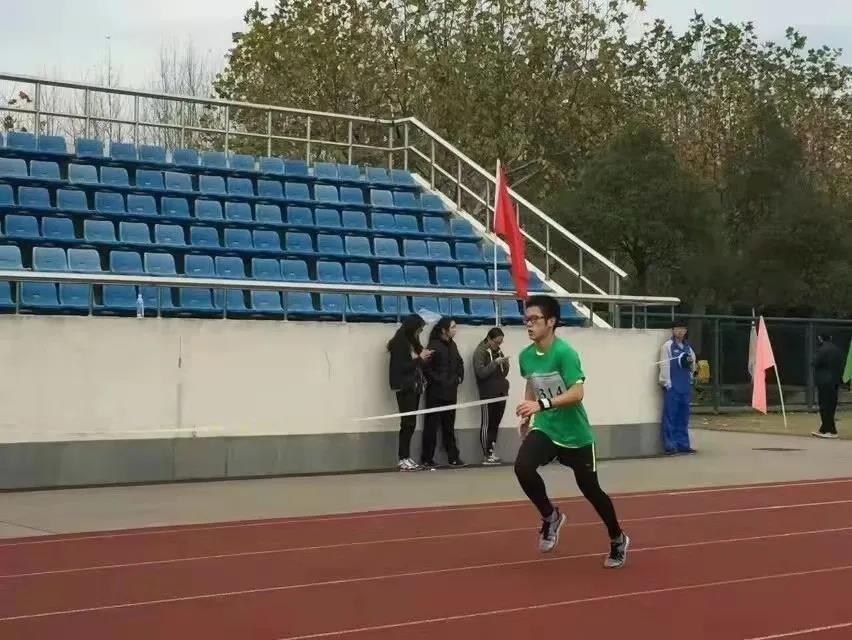 胸怀“科技强国”，锚定“心之所向”，他荣获校设最高层次奖学金