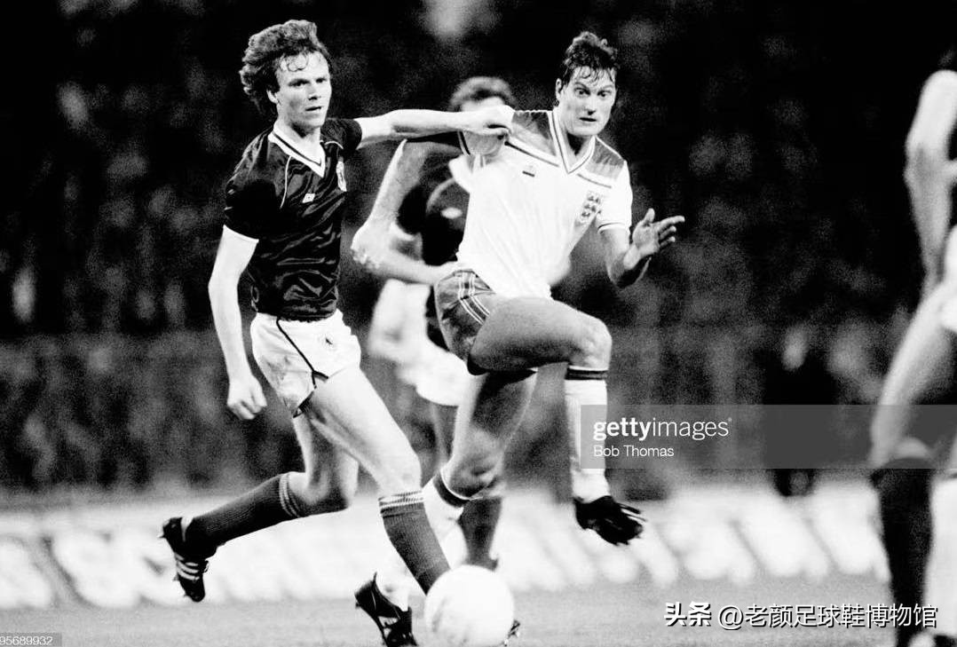 世界杯进球球鞋品牌（法国公鸡赞助过三届世界杯冠军，齐达内坎通纳曾使用球鞋已成传说）