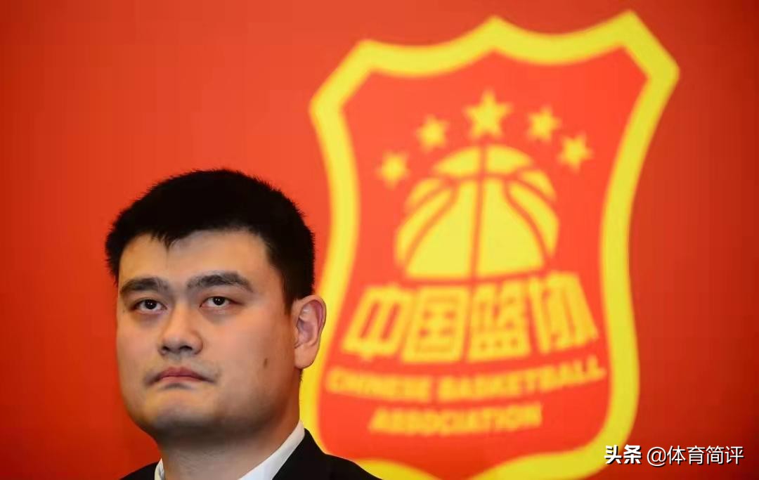cba颁奖姚明为什么板着脸（不理解！姚明为何缺席辽宁男篮的总冠军颁奖典礼？主要原因很简单）