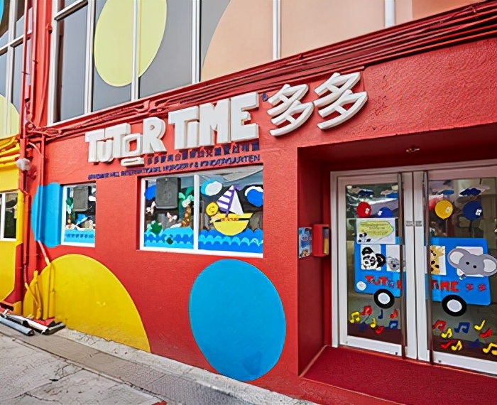 袁咏仪为儿子言论不当道歉！港星定居内地后，星二代们在哪上学？